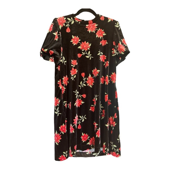 Draper James Dresses & Skirts - Draper James RSVP Black Velvet Floral Dress Red Poinsettia, Size M Knee Length